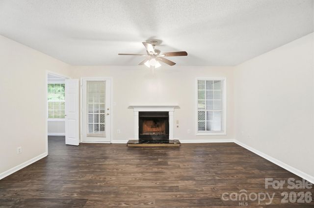 6043 Green Forest Drive, Charlotte, NC 28212