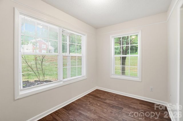 6043 Green Forest Drive, Charlotte, NC 28212