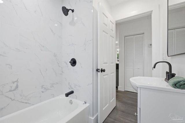 4732 Pine Ln, Pace, FL 32571