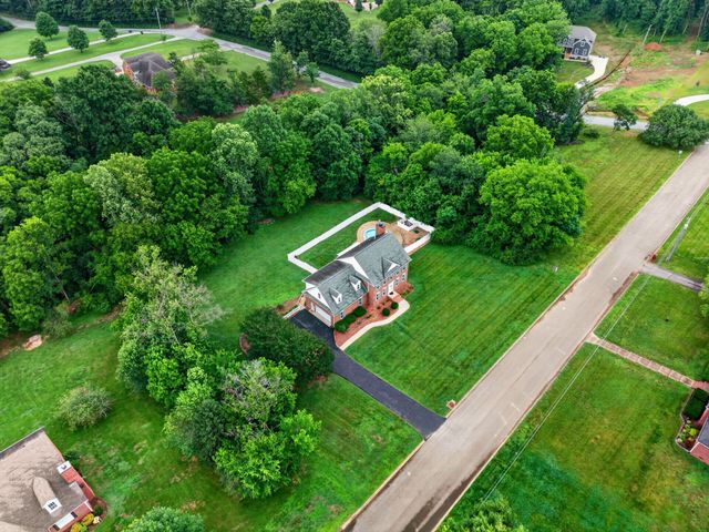 1404 Brook Dr, Columbia, TN 38401