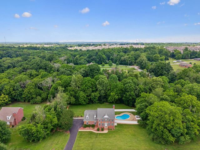 1404 Brook Dr, Columbia, TN 38401