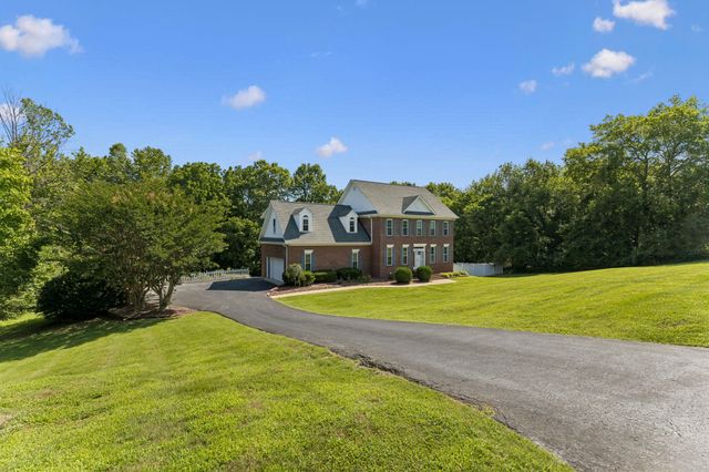 1404 Brook Dr, Columbia, TN 38401