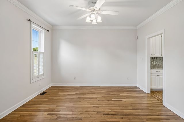 1404 Brook Dr, Columbia, TN 38401