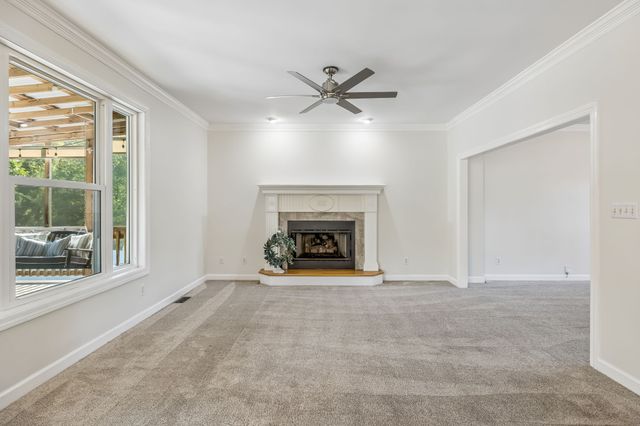 1404 Brook Dr, Columbia, TN 38401