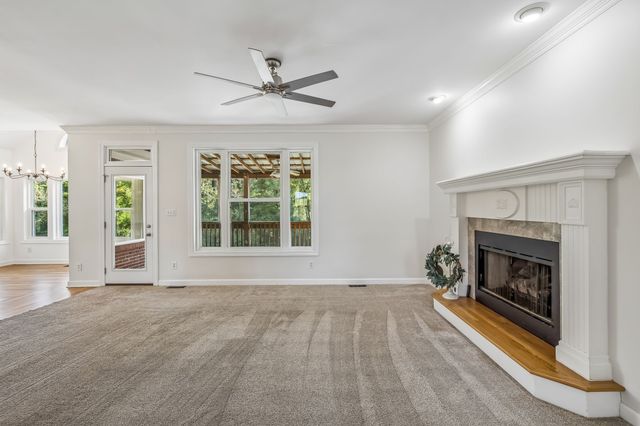 1404 Brook Dr, Columbia, TN 38401