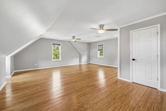 1404 Brook Dr, Columbia, TN 38401