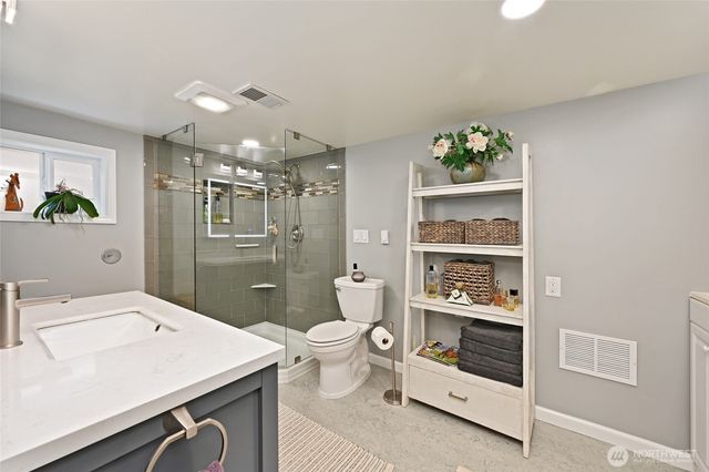 4061 W Ruffner Street, Seattle, WA 98199