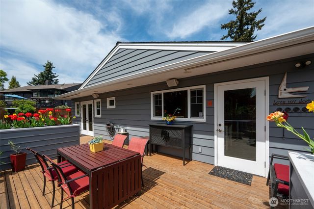 4061 W Ruffner Street, Seattle, WA 98199