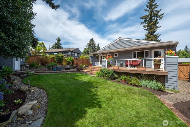 4061 W Ruffner Street, Seattle, WA 98199