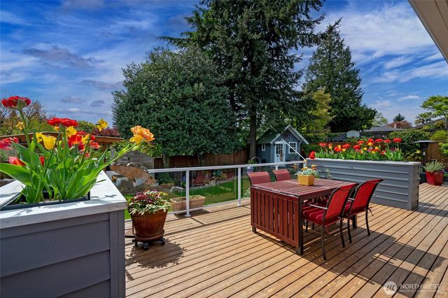 4061 W Ruffner Street, Seattle, WA 98199