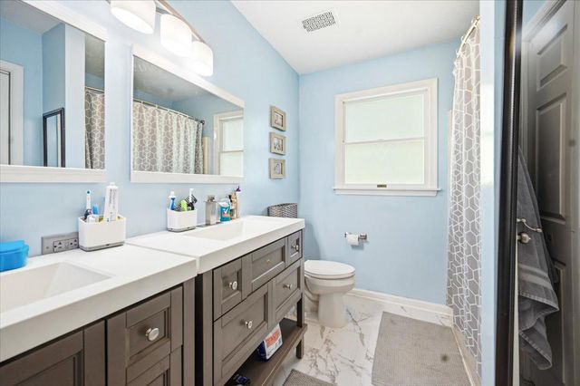 426 APPIAN WAY, Martinsburg, WV 25403