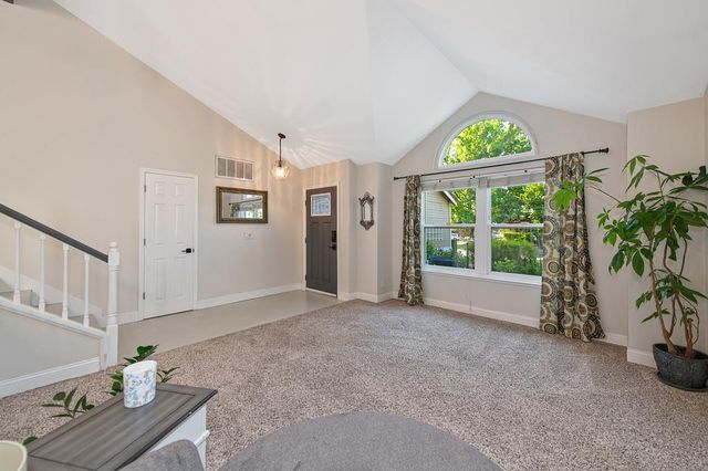 109 Crossing Way, Folsom, CA 95630