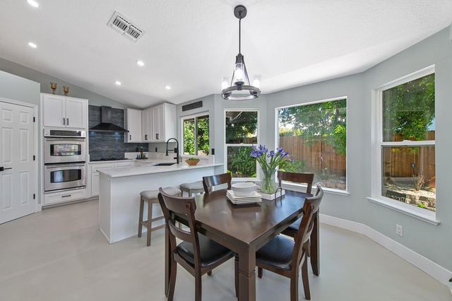 109 Crossing Way, Folsom, CA 95630