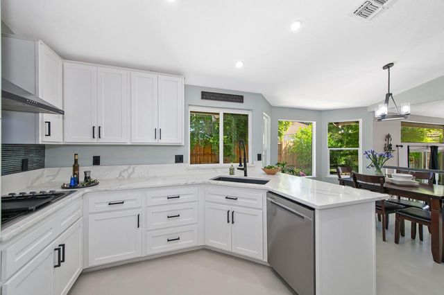 109 Crossing Way, Folsom, CA 95630