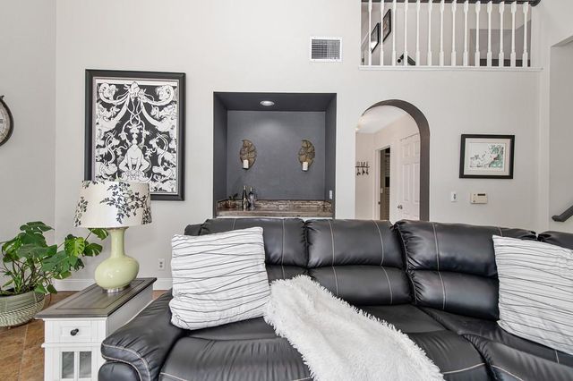 109 Crossing Way, Folsom, CA 95630