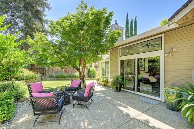 109 Crossing Way, Folsom, CA 95630