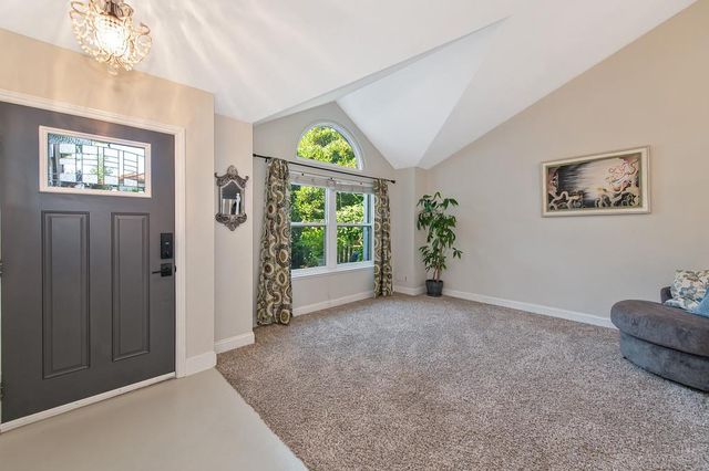 109 Crossing Way, Folsom, CA 95630
