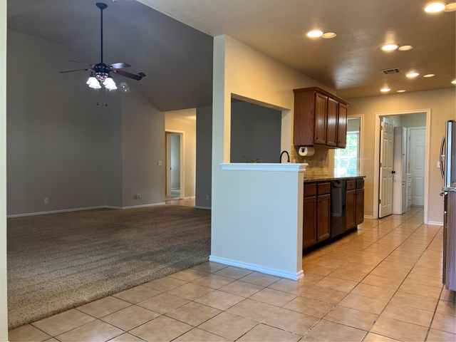 11704 S Gum Avenue, Jenks, OK 74037