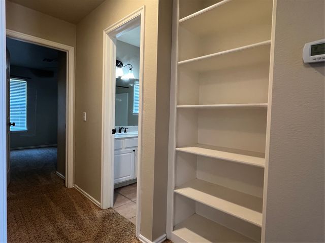 11704 S Gum Avenue, Jenks, OK 74037