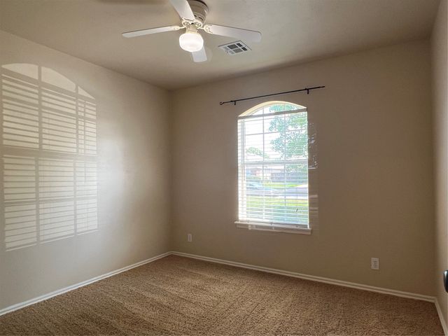 11704 S Gum Avenue, Jenks, OK 74037