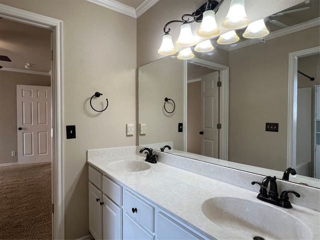 11704 S Gum Avenue, Jenks, OK 74037