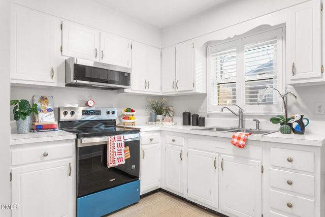 1305 Lashley Park Drive, Gibsonville, NC 27249