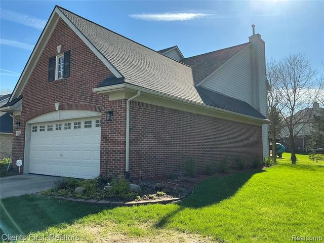 41074 Scarborough Lane, Novi, MI 48375