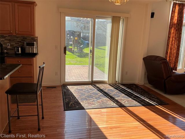 41074 Scarborough Lane, Novi, MI 48375