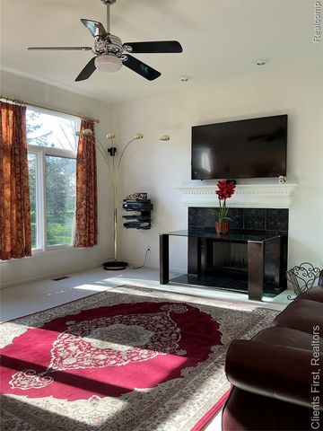 41074 Scarborough Lane, Novi, MI 48375