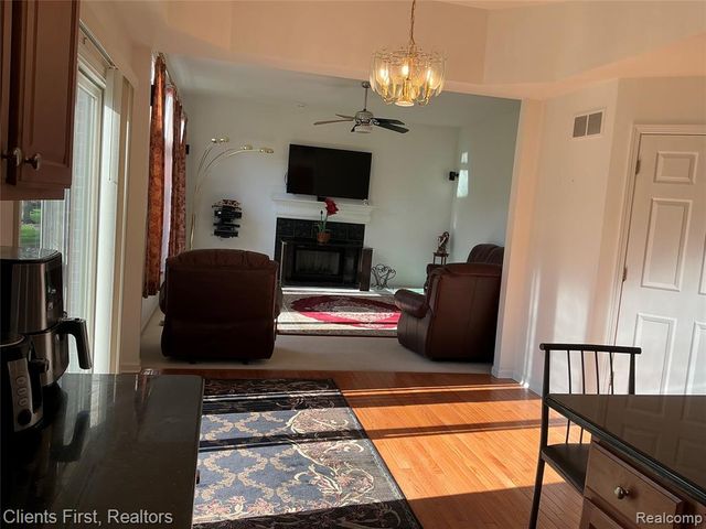 41074 Scarborough Lane, Novi, MI 48375