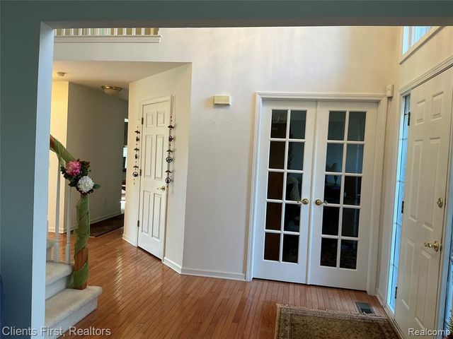 41074 Scarborough Lane, Novi, MI 48375