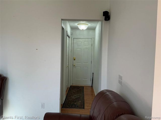 41074 Scarborough Lane, Novi, MI 48375