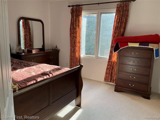 41074 Scarborough Lane, Novi, MI 48375