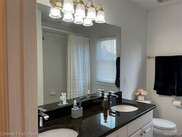 41074 Scarborough Lane, Novi, MI 48375