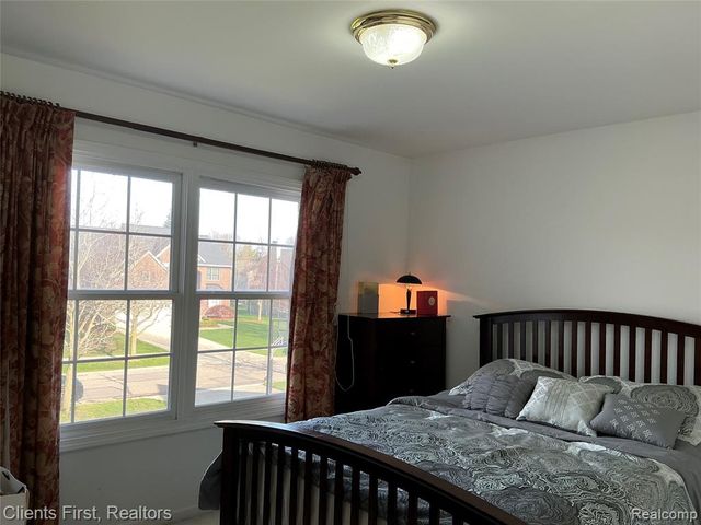 41074 Scarborough Lane, Novi, MI 48375