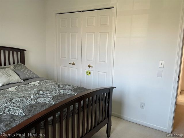 41074 Scarborough Lane, Novi, MI 48375