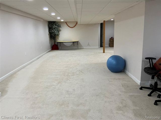 41074 Scarborough Lane, Novi, MI 48375