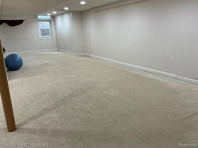 41074 Scarborough Lane, Novi, MI 48375