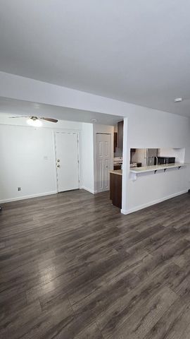 7005 Fillmore Drive, Merrillville, IN 46410