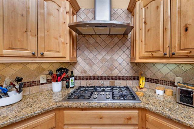3710 NE Eastlake Dr, Lawton, OK 73507