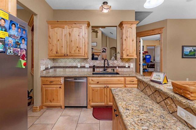 3710 NE Eastlake Dr, Lawton, OK 73507