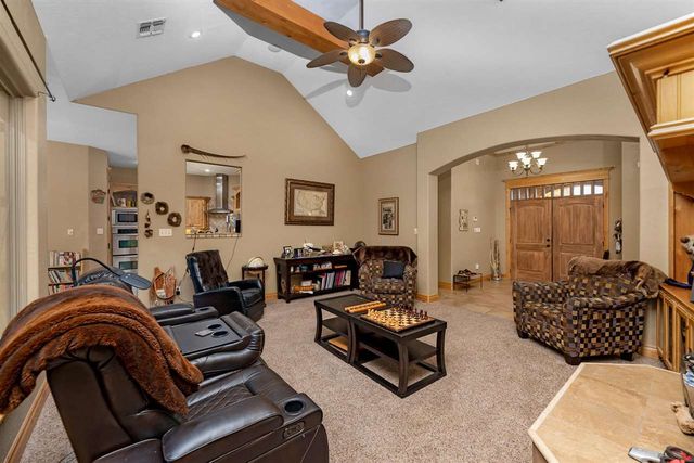 3710 NE Eastlake Dr, Lawton, OK 73507