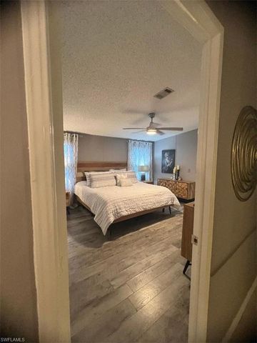 1515 Gulf Coast DR, Naples, FL 34110