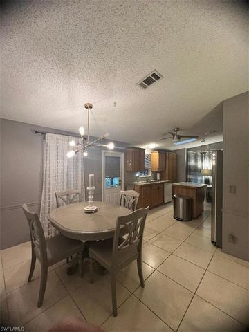 1515 Gulf Coast DR, Naples, FL 34110
