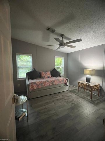 1515 Gulf Coast DR, Naples, FL 34110