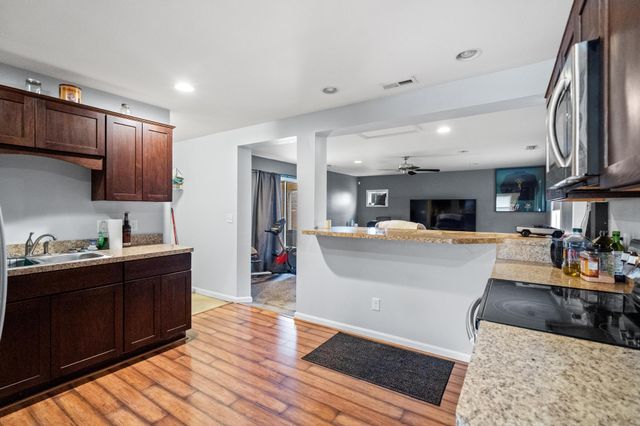 40 Plymouth Lane, Elsmere, KY 41018