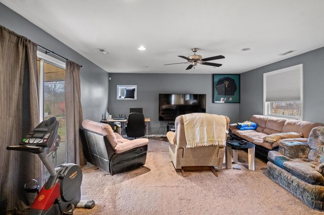 40 Plymouth Lane, Elsmere, KY 41018