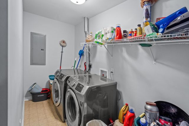 40 Plymouth Lane, Elsmere, KY 41018