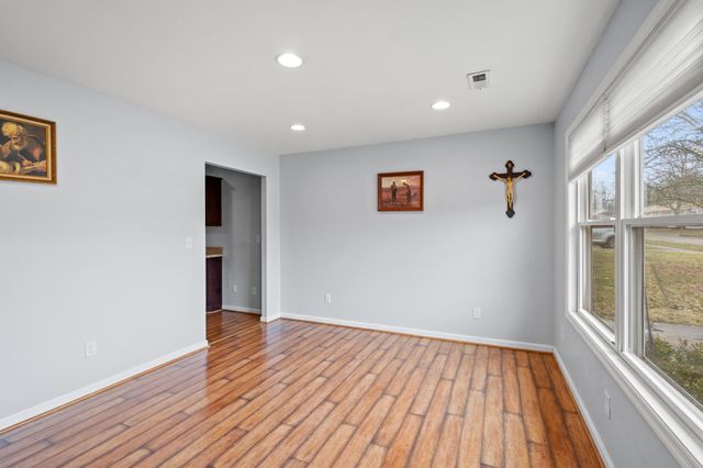 40 Plymouth Lane, Elsmere, KY 41018