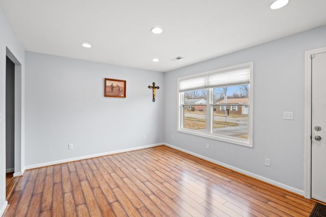 40 Plymouth Lane, Elsmere, KY 41018